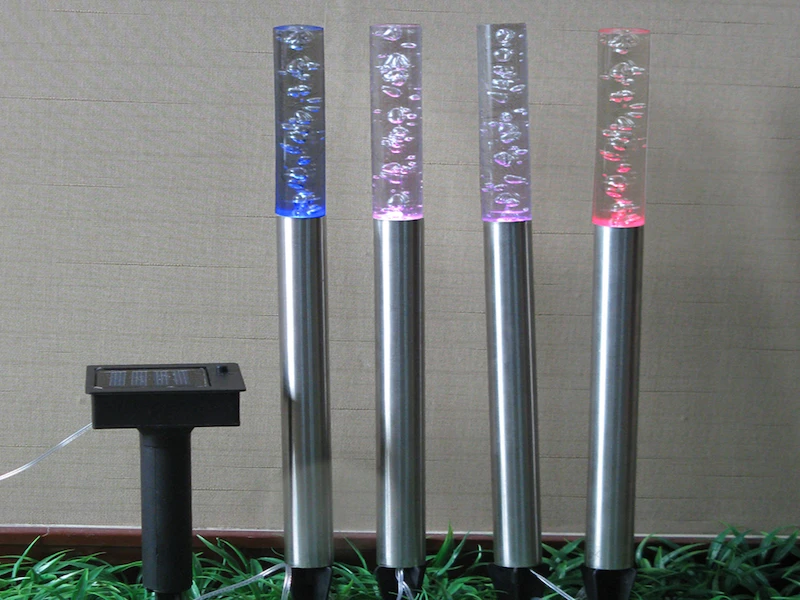 Globo 4 RGB LED Solarstäbchen Mit Erdspieß & Separatem Solarpanel Für Den Außenbereich 4 Globo 4 RGB LED Solarstäbchen Mit Erdspieß & Separatem Solarpanel Für Den Außenbereich – Bild 4