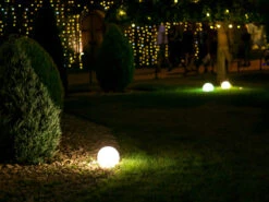 Perel Garten Kugelleuchte Mit Erdspieß & 3m Kabel, IP65 - Ø45cm -Licht Welt Geschaft garten kugelleuchte mit erdspiess 3m kabel ip65 45 5