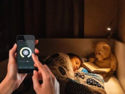 Perel GU10 LED WIFI, 4,9 Watt 350 Lumen, 2700-6500 Kelvin, RGB, Ø5cm Per App Steuerbar -Licht Welt Geschaft gu10 led wifi 49 watt 350 lumen 2700 6500 kelvin r 5