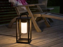 Konstsmide LED Bodenlaterne BOLOGNA, Schwarz Aus Stahl Mit Opalglas, Höhe 45,5cm