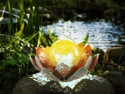 Globo LED Deko Solarleuchte Seerose Mit Crackle Glaskugel, Grün-Gold Ø22cm