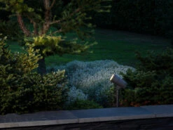 Konstsmide LED Garten Baumstrahler 2er SET Mit Erdspieß 12V Trafo & 10mtr. Kabel, 27cm Hoch -Licht Welt Geschaft led garten baumstrahler 2er set mit erdspiess 12v 1 2