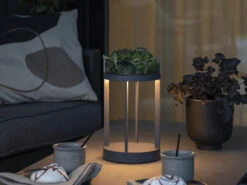 Konstsmide LED Outdoor Tischlaterne CHIETI Per USB Aufladbar, Grau Höhe 25cm -Licht Welt Geschaft led outdoor tischlaterne chieti per usb aufladbar 1 4