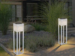MeineWunschleuchte LED Rattan Solarleuchten 2er Set Weiß - Außenstehlampen Mit Erdspieß Höhe 62cm