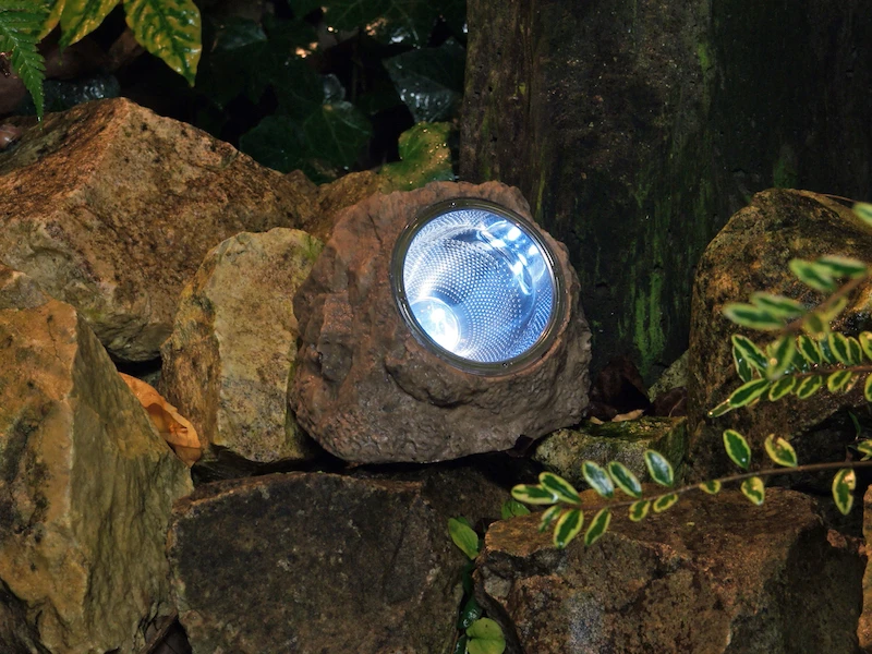 Ranex LED Solar-Leuchte "Stein" Aus Polyresin Mit 3 LEDs, IP44 5 Ranex LED Solar-Leuchte "Stein" Aus Polyresin Mit 3 LEDs, IP44 – Bild 5