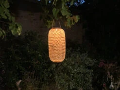 Globo LED Solarlaterne Hängend Aus Bambus Korbgeflecht, Höhe 56,5cm -Licht Welt Geschaft led solarlaterne haengend aus bambus korbgeflecht 1 6