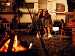 FHL Easy Outdoor Akku Tischlampe CADIZ Mit RGB Farbwechsel, H: 25cm 18 FHL Easy Outdoor Akku Tischlampe CADIZ Mit RGB Farbwechsel, H: 25cm -Licht Welt Geschaft outdoor akku tischlampe cadiz mit rgb farbwechsel 1 8