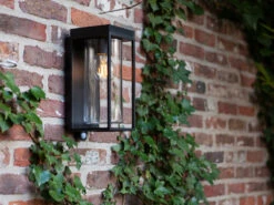 Lutec Solar LED Außenwandleuchte FLAIR Schwarz, Bewegungsmelder Höhe 28cm -Licht Welt Geschaft solar led aussenwandleuchte flair schwarz bewegung 4